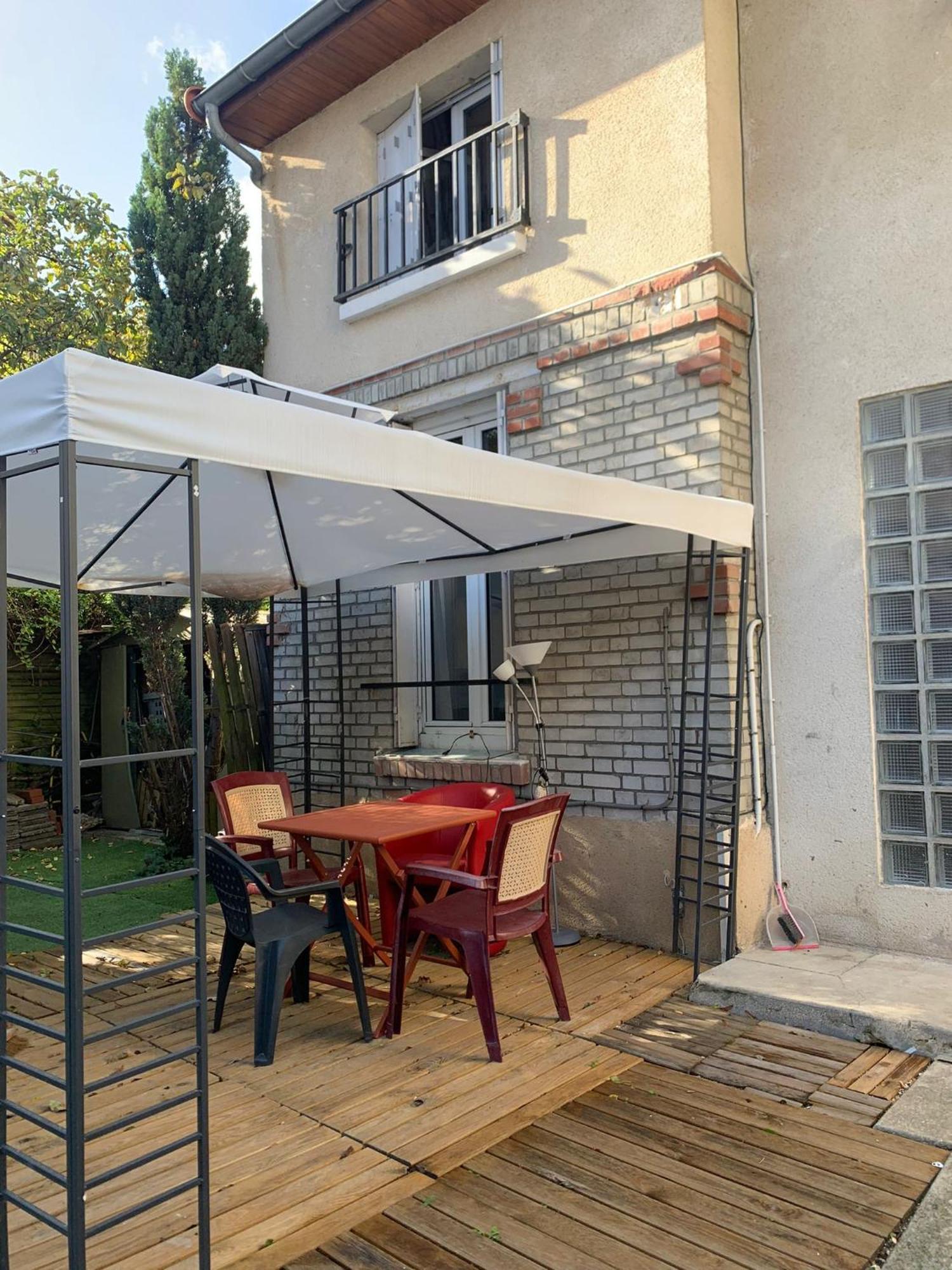 Pavillon & Jardinet A 5 Mn Paris , 30 Mn Stade De France Au Pied Du Rer B كياشاه المظهر الخارجي الصورة